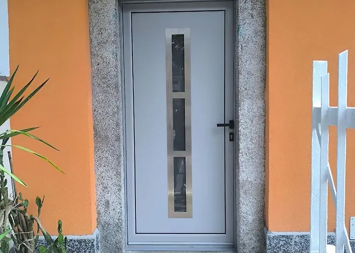 Eden Just A Few Minutes From Maggiore *